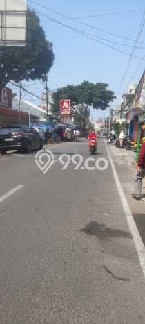 Unit Kost Dijual di Pasar Baru dengan 30 Kamar Kawasan Ramai Unit Kost Dijual di Pasar Baru dengan 30 Kamar Kawasan Ramai