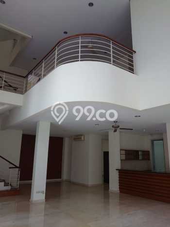 Hunian Modern dengan LT 589m2 & LB 460m2 Dikontrakkan di Pondok Indah Hunian Modern dengan LT 589m2 & LB 460m2 Dikontrakkan di Pondok Indah