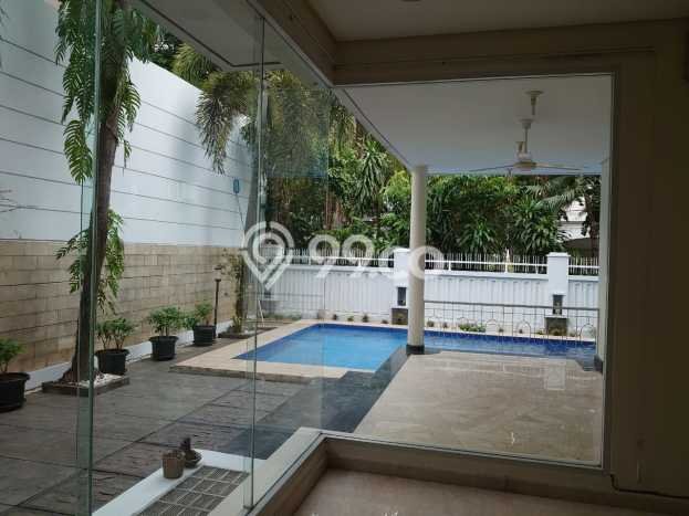 Hunian Modern dengan LT 589m2 & LB 460m2 Dikontrakkan di Pondok Indah Hunian Modern dengan LT 589m2 & LB 460m2 Dikontrakkan di Pondok Indah