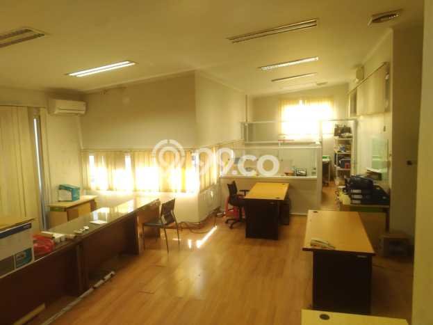 Disewakan Rumah Mewah LT 1029m2 / LB 760m2 di Kebayoran Baru, Jakarta Selatan Disewakan Rumah Mewah LT 1029m2 / LB 760m2 di Kebayoran Baru, Jakarta Selatan