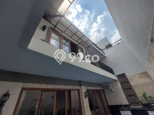 Hunian Modern Untuk Disewakan di Pondok Indah Jakarta Selatan 4 KT & 3 KM Hunian Modern Untuk Disewakan di Pondok Indah Jakarta Selatan 4 KT & 3 KM