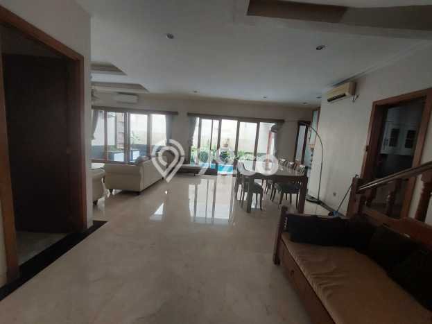 Hunian Modern Untuk Disewakan di Pondok Indah Jakarta Selatan 4 KT & 3 KM Hunian Modern Untuk Disewakan di Pondok Indah Jakarta Selatan 4 KT & 3 KM