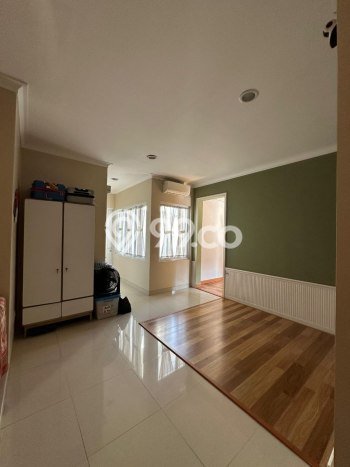 Rumah Elit Modern Tanpa Renovasi di Grand Wisata Bekasi Rumah Elit Modern Tanpa Renovasi di Grand Wisata Bekasi