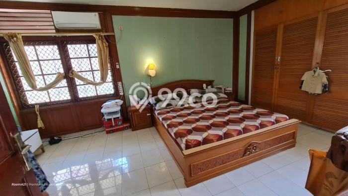 Hunian Mewah LB 300m2 Siap Pakai Desain Elegan di Cinere, Jakarta Selatan Hunian Mewah LB 300m2 Siap Pakai Desain Elegan di Cinere, Jakarta Selatan