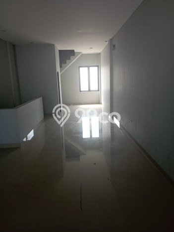 Ruko disewakan lokasi strategis Tebet Jakarta Selatan 180m2 Ruko disewakan lokasi strategis Tebet Jakarta Selatan 180m2