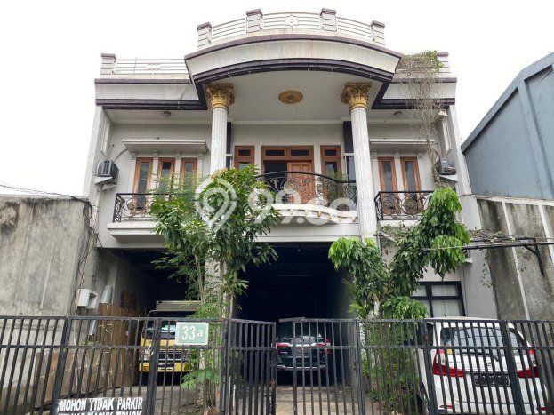 Ready to Use! Premium House LT 180m2 Desain Modern di Buaran Ready to Use! Premium House LT 180m2 Desain Modern di Buaran