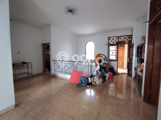 Jual Rumah Luas Megah Dengan View Eksklusif di Pondok Kelapa, Jakarta Timur Jual Rumah Luas Megah Dengan View Eksklusif di Pondok Kelapa, Jakarta Timur