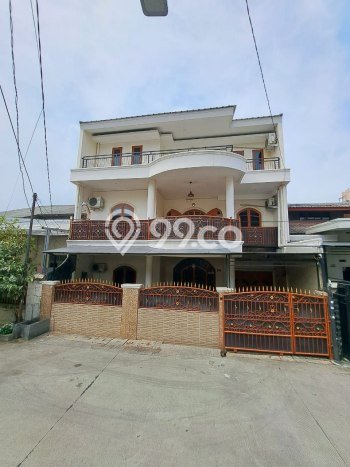 Rumah Strategis Modern Lb 350m2 di Koja, Jakarta Utara Rumah Strategis Modern Lb 350m2 di Koja, Jakarta Utara