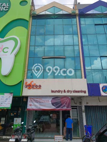Ruko Dijual di Jakarta Timur LT 140m2 & LB 200m2 Lokasi Terbaik! Ruko Dijual di Jakarta Timur LT 140m2 & LB 200m2 Lokasi Terbaik!