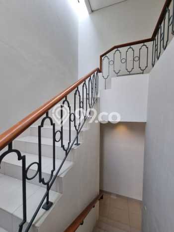 SPECIAL LISTING! Rumah di Pagedangan, 4 KT, Dekat Fasilitas, LT 300m² Bangunan 260m² SPECIAL LISTING! Rumah di Pagedangan, 4 KT, Dekat Fasilitas, LT 300m² Bangunan 260m²