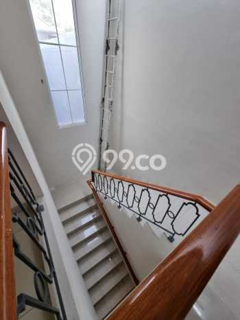SPECIAL LISTING! Rumah di Pagedangan, 4 KT, Dekat Fasilitas, LT 300m² Bangunan 260m² SPECIAL LISTING! Rumah di Pagedangan, 4 KT, Dekat Fasilitas, LT 300m² Bangunan 260m²