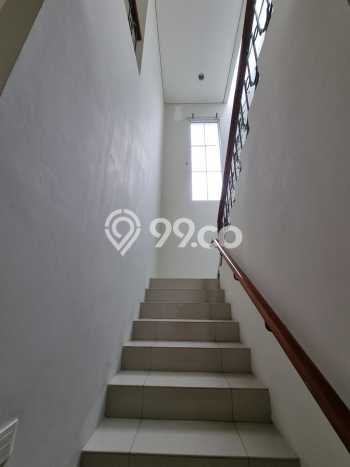 SPECIAL LISTING! Rumah di Pagedangan, 4 KT, Dekat Fasilitas, LT 300m² Bangunan 260m² SPECIAL LISTING! Rumah di Pagedangan, 4 KT, Dekat Fasilitas, LT 300m² Bangunan 260m²