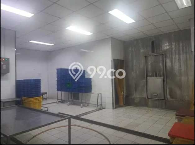 AREA PREMIUM! Gudang di BSD, Luas 730m², Pusat Komersial AREA PREMIUM! Gudang di BSD, Luas 730m², Pusat Komersial