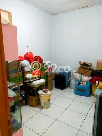 Rumah Modern Minimalis 4 Kamar Siap Huni di Grogol Petamburan Rumah Modern Minimalis 4 Kamar Siap Huni di Grogol Petamburan
