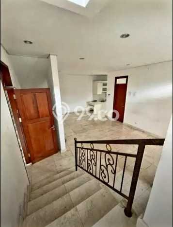 Disewakan Hunian Konsep Modern di Kebayoran Baru Jakarta Selatan dengan 6 Kamar Disewakan Hunian Konsep Modern di Kebayoran Baru Jakarta Selatan dengan 6 Kamar