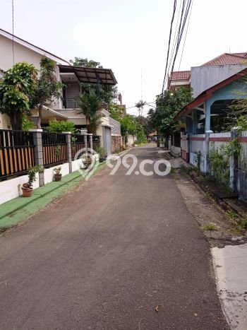 Dijual Rumah Luas Megah Dengan View Eksklusif di Pondok Bambu, Jakarta Timur Dijual Rumah Luas Megah Dengan View Eksklusif di Pondok Bambu, Jakarta Timur