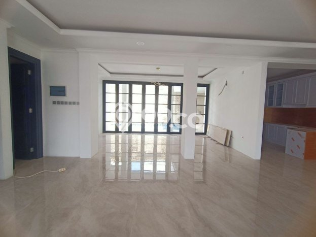 Rumah Elit LB 420m2 Siap Pakai Desain Elegan di Galaxy, Bekasi Rumah Elit LB 420m2 Siap Pakai Desain Elegan di Galaxy, Bekasi