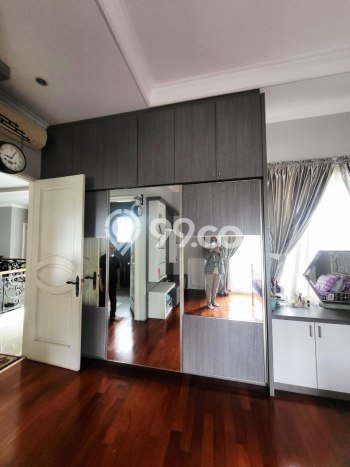 Jual Rumah Luas Elegan Dengan View Cantik di Cikunir, Bekasi Jual Rumah Luas Elegan Dengan View Cantik di Cikunir, Bekasi