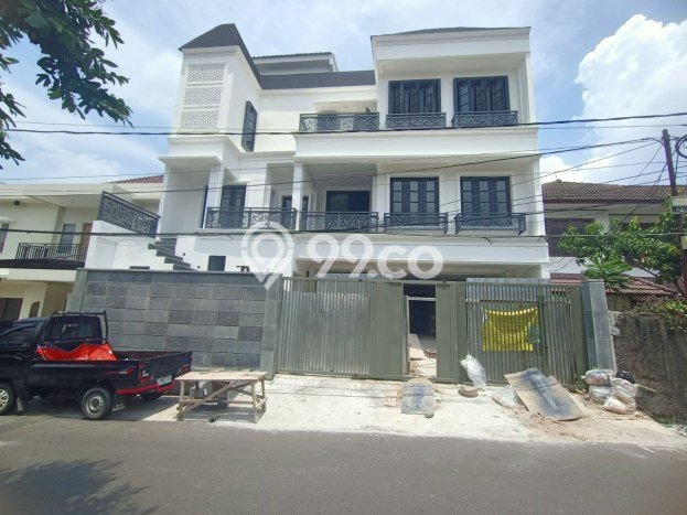 Rumah Elit LB 420m2 Siap Pakai Desain Elegan di Galaxy, Bekasi Rumah Elit LB 420m2 Siap Pakai Desain Elegan di Galaxy, Bekasi