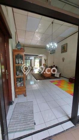 Rumah Mewah LB 230m2 Siap Pakai Desain Elegan di Pejompongan, Jakarta Pusat Rumah Mewah LB 230m2 Siap Pakai Desain Elegan di Pejompongan, Jakarta Pusat