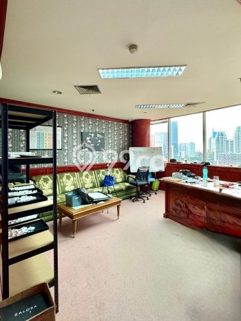 Unit Kantor Dijual di Jakarta Selatan LT 245m2 & LB 245m2 Unit Kantor Dijual di Jakarta Selatan LT 245m2 & LB 245m2