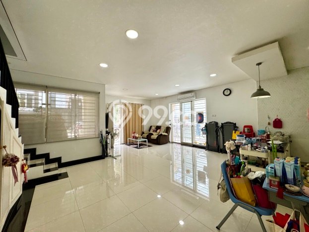 Rumah Luxury Modern Tanpa Renovasi di Pantai Indah Kapuk Jakarta Utara Rumah Luxury Modern Tanpa Renovasi di Pantai Indah Kapuk Jakarta Utara