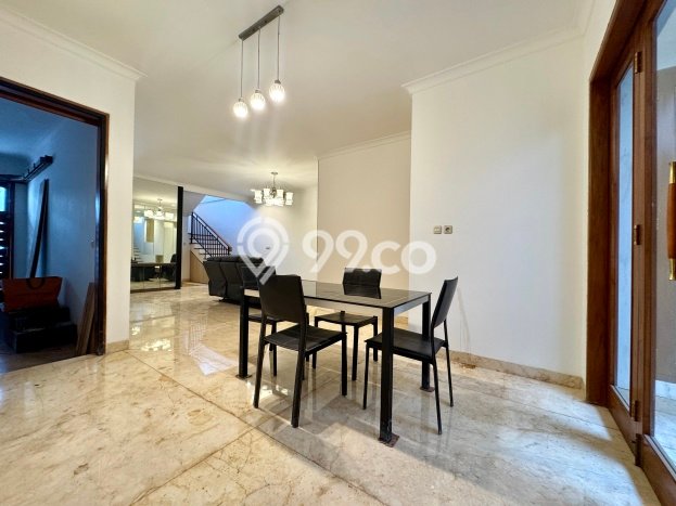 Dijual Rumah Premium dengan Fasilitas Sekitar Komplit di Menteng, Jakarta Pusat Dijual Rumah Premium dengan Fasilitas Sekitar Komplit di Menteng, Jakarta Pusat