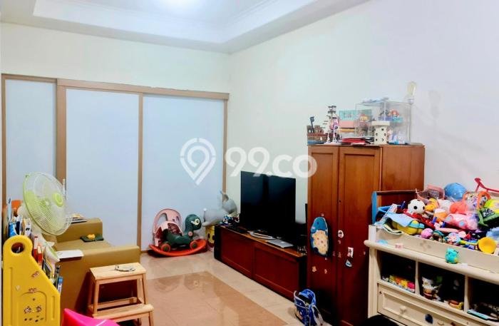 Siap Huni Rumah Mewah 6 Kamar di Tanah Abang Dekat ke Mana Pun Siap Huni Rumah Mewah 6 Kamar di Tanah Abang Dekat ke Mana Pun