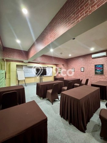 Kantor Dijual di Jakarta Barat LT 303m2 & LB 900m2 Lokasi Terbaik! Kantor Dijual di Jakarta Barat LT 303m2 & LB 900m2 Lokasi Terbaik!