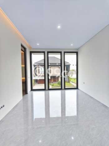 Siap Huni Rumah Mewah 5 Kamar di Gedebage Dekat ke Mana Saja Siap Huni Rumah Mewah 5 Kamar di Gedebage Dekat ke Mana Saja