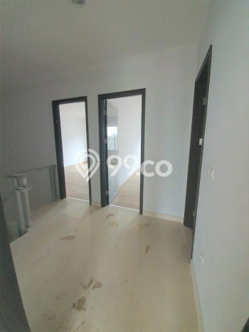 Disewakan! Rumah 3 Kamar Tidur &
3 Kamar Mandi di Pantai Indah Kapuk, Jakarta Utara Disewakan! Rumah 3 Kamar Tidur &
3 Kamar Mandi di Pantai Indah Kapuk, Jakarta Utara