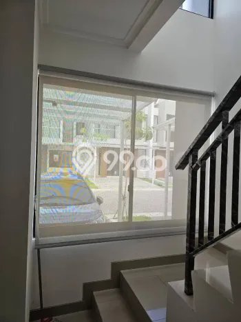 Disewakan! Rumah 2 Kamar Tidur &
2 Kamar Mandi di Pantai Indah Kapuk, Jakarta Utara Disewakan! Rumah 2 Kamar Tidur &
2 Kamar Mandi di Pantai Indah Kapuk, Jakarta Utara