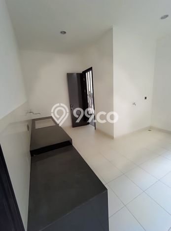 Disewakan Rumah Nyaman di Pantai Indah Kapuk LT 360m2 / LB 500m2 Siap Huni Disewakan Rumah Nyaman di Pantai Indah Kapuk LT 360m2 / LB 500m2 Siap Huni