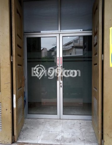 LOKASI SUPER STRATEGIS! Ruko di Medan Perjuangan, Luas 240m2m², Ramai Pembeli LOKASI SUPER STRATEGIS! Ruko di Medan Perjuangan, Luas 240m2m², Ramai Pembeli
