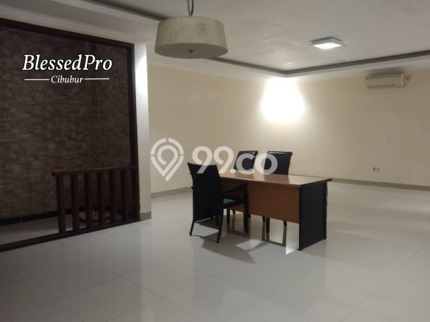 Rumah Luxury Modern Tanpa Renovasi di Kota Wisata Jakarta Timur Rumah Luxury Modern Tanpa Renovasi di Kota Wisata Jakarta Timur