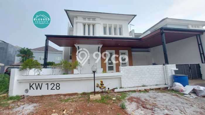 Dijual Rumah Luas Elegan Dengan View Eksklusif di Kota Wisata, Bogor Dijual Rumah Luas Elegan Dengan View Eksklusif di Kota Wisata, Bogor