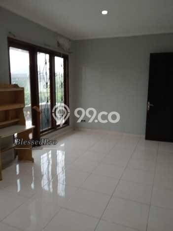 Dijual Hunian Rumah Terawat 4 KT di Legenda Wisata, Jakarta Timur Dijual Hunian Rumah Terawat 4 KT di Legenda Wisata, Jakarta Timur