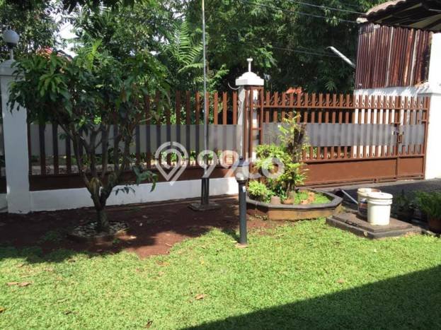 Hunian Elit LB 250m2 Siap Huni Desain Elegan di Rempoa, Tangerang Hunian Elit LB 250m2 Siap Huni Desain Elegan di Rempoa, Tangerang