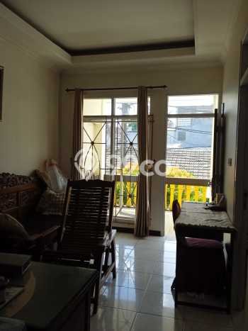 Rumah Mewah LB 150m2 Siap Huni Desain Elegan di Sektor 3 - Bintaro, Tangerang Selatan Rumah Mewah LB 150m2 Siap Huni Desain Elegan di Sektor 3 - Bintaro, Tangerang Selatan