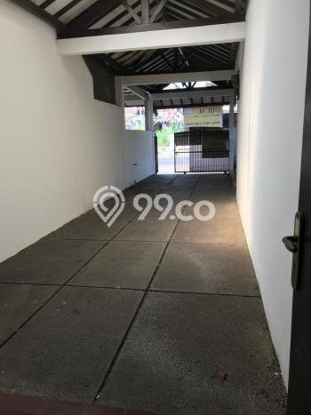 For Sale! Luxury House LT 316m2 Desain Modern di Sektor 3 - Bintaro For Sale! Luxury House LT 316m2 Desain Modern di Sektor 3 - Bintaro