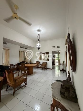 Siap Huni Rumah Mewah 2 Kamar di Menteng Dekat ke Mana Pun Siap Huni Rumah Mewah 2 Kamar di Menteng Dekat ke Mana Pun