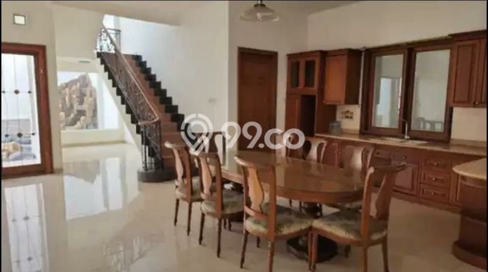 Kesempatan Investasi LT 336m² / LB 400m² di Kelapa Gading, Dekat Pusat Kota, Jakarta Utara Kesempatan Investasi LT 336m² / LB 400m² di Kelapa Gading, Dekat Pusat Kota, Jakarta Utara