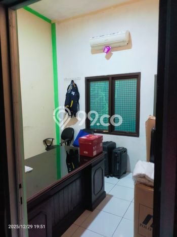 Dijual Rumah Luas Megah Dengan View Cantik di Rawamangun, Jakarta Timur Dijual Rumah Luas Megah Dengan View Cantik di Rawamangun, Jakarta Timur
