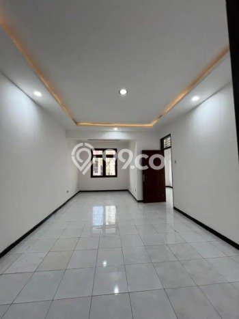 Dijual Rumah 3 Kamar Lokasi Ideal Bagus dan Strategis di Mulyorejo Dijual Rumah 3 Kamar Lokasi Ideal Bagus dan Strategis di Mulyorejo
