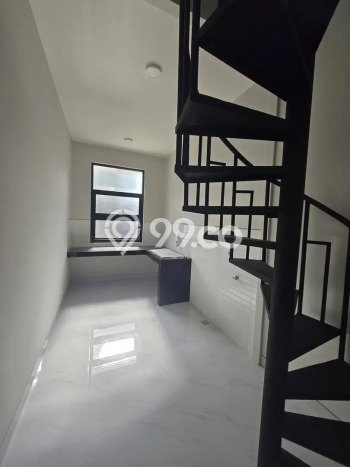 Dijual Cepat Rumah Bagus Siap Huni LB 180m2 di Rungkut, Surabaya Dijual Cepat Rumah Bagus Siap Huni LB 180m2 di Rungkut, Surabaya