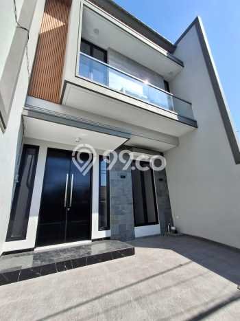 Dijual Hunian Rumah Terawat 40 KT di Nginden, Surabaya Dijual Hunian Rumah Terawat 40 KT di Nginden, Surabaya