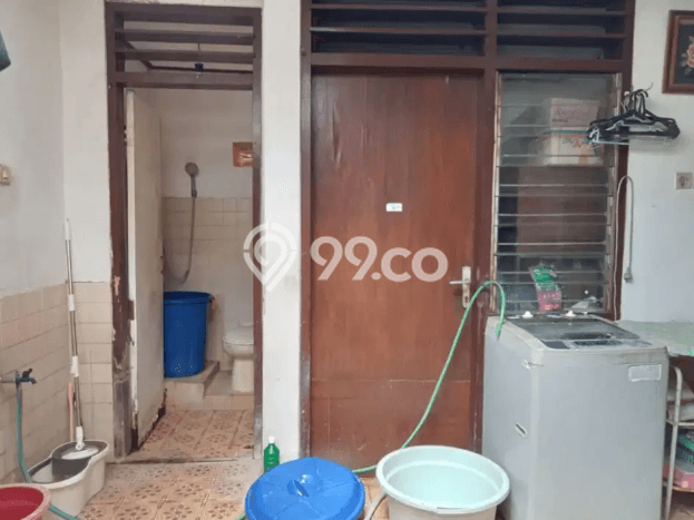 Rumah Luas Asri 4 KT Siap Pakai di Kutisari Surabaya Rumah Luas Asri 4 KT Siap Pakai di Kutisari Surabaya