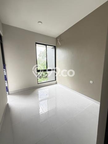 For Sale Hunian Rumah Terawat 4 Kamar di Panjang Jiwo, Surabaya For Sale Hunian Rumah Terawat 4 Kamar di Panjang Jiwo, Surabaya
