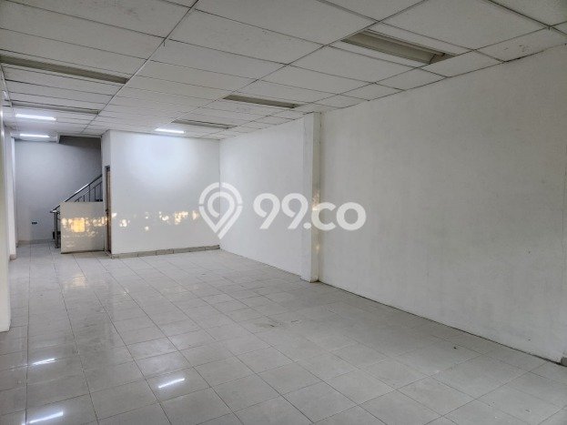 Unit Ruko Dijual di Surabaya LT 67m2 & LB 202m2 Unit Ruko Dijual di Surabaya LT 67m2 & LB 202m2