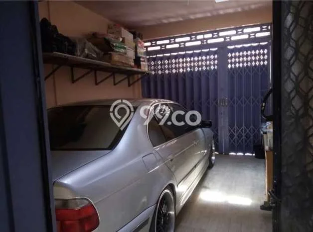 Dijual Rumah 5 Kamar Lokasi Strategis Bagus dan Strategis di Rungkut Dijual Rumah 5 Kamar Lokasi Strategis Bagus dan Strategis di Rungkut